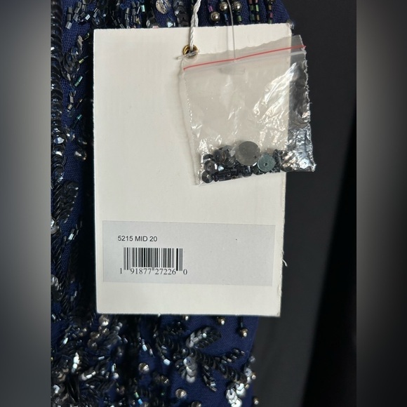 Mac Duggal 5215 NWT V-NECK EMBELLISHED TULLE GOWN - Picture 6 of 10